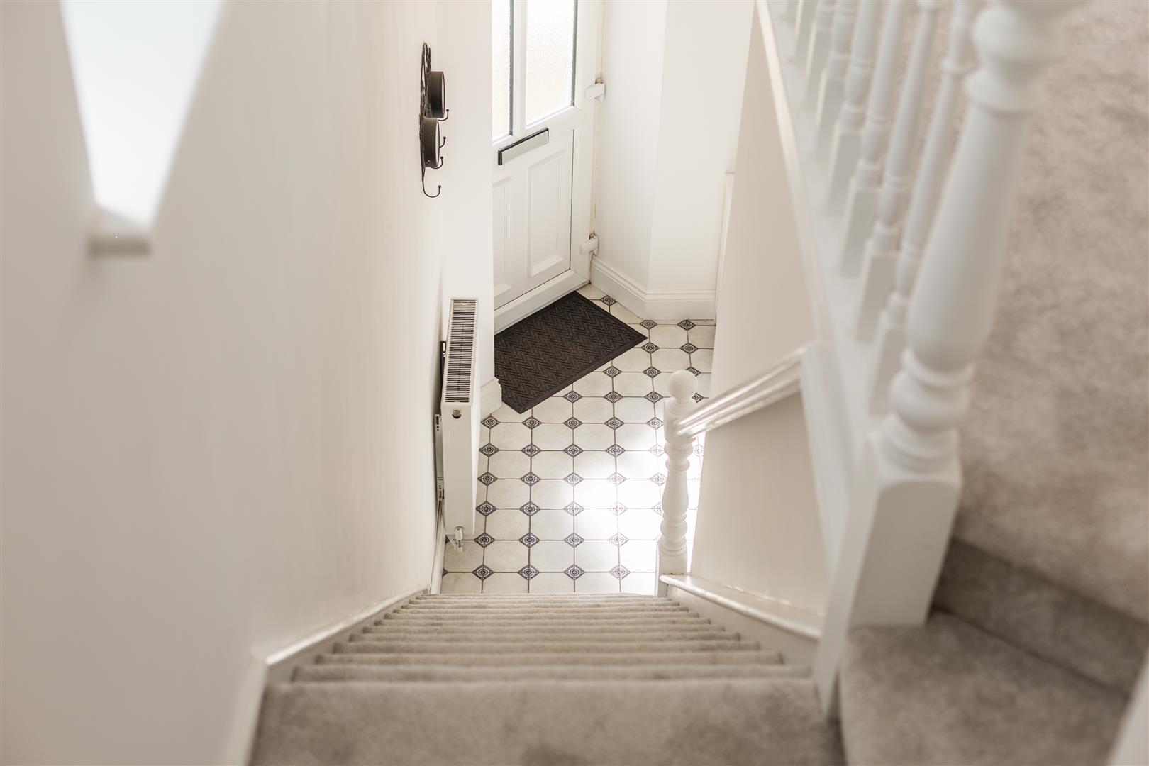 High Street, Clydach, Swansea, SA6 5LN